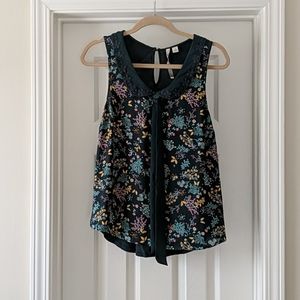 Lauren Conrad Peter Pan collar Top